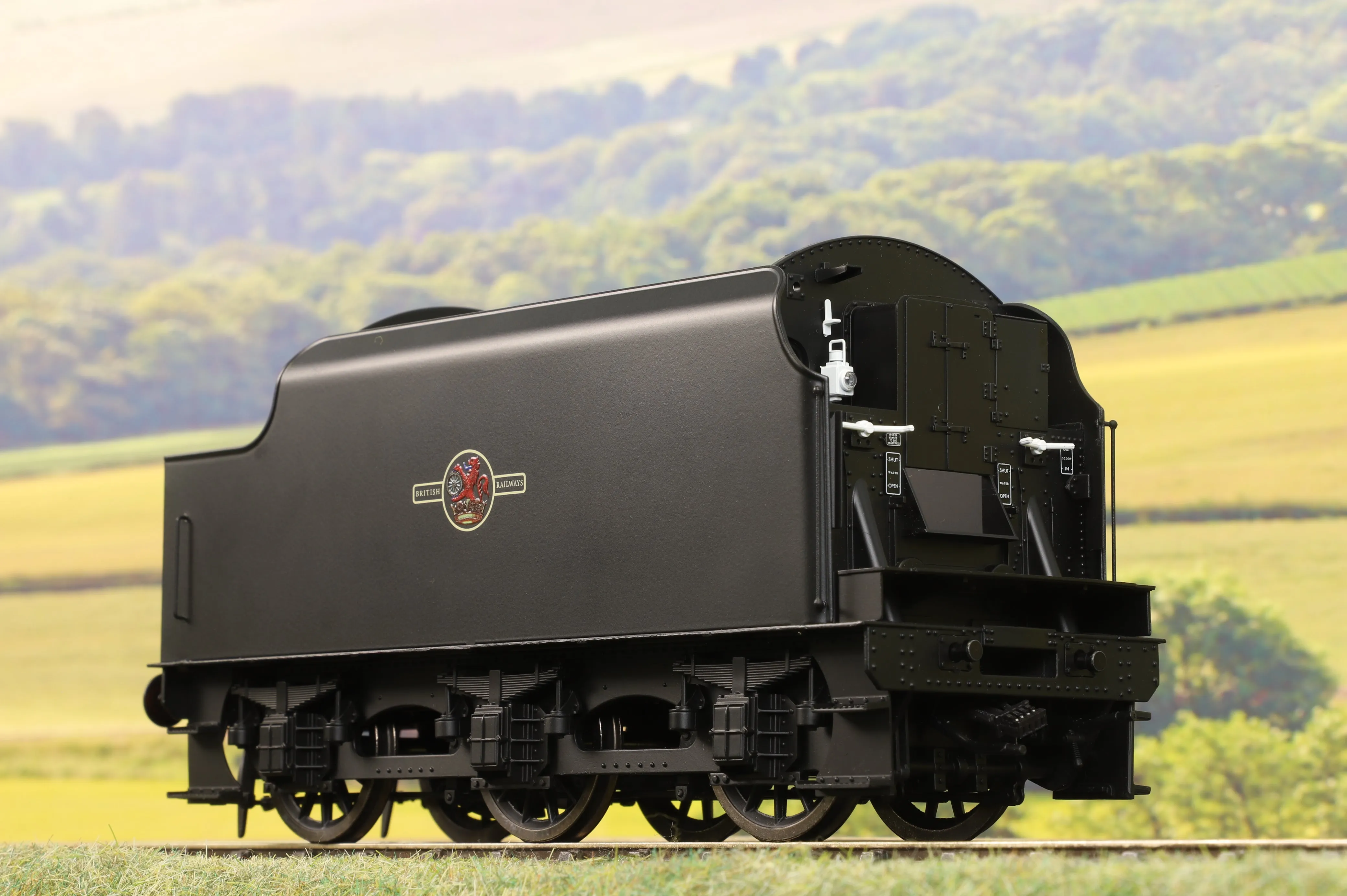 Ellis Clark Trains E1007S O Gauge Stanier Class 5 4-6-0 "Black 5", Plain BR Black, '45337', Welded Tender, DCC Sound